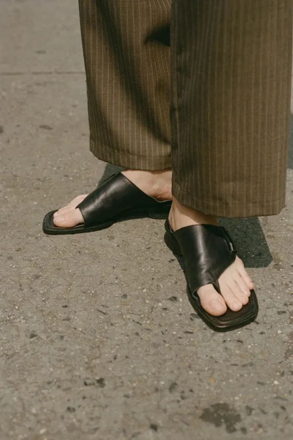 TUPELO SLIDE, BLACK CALF
