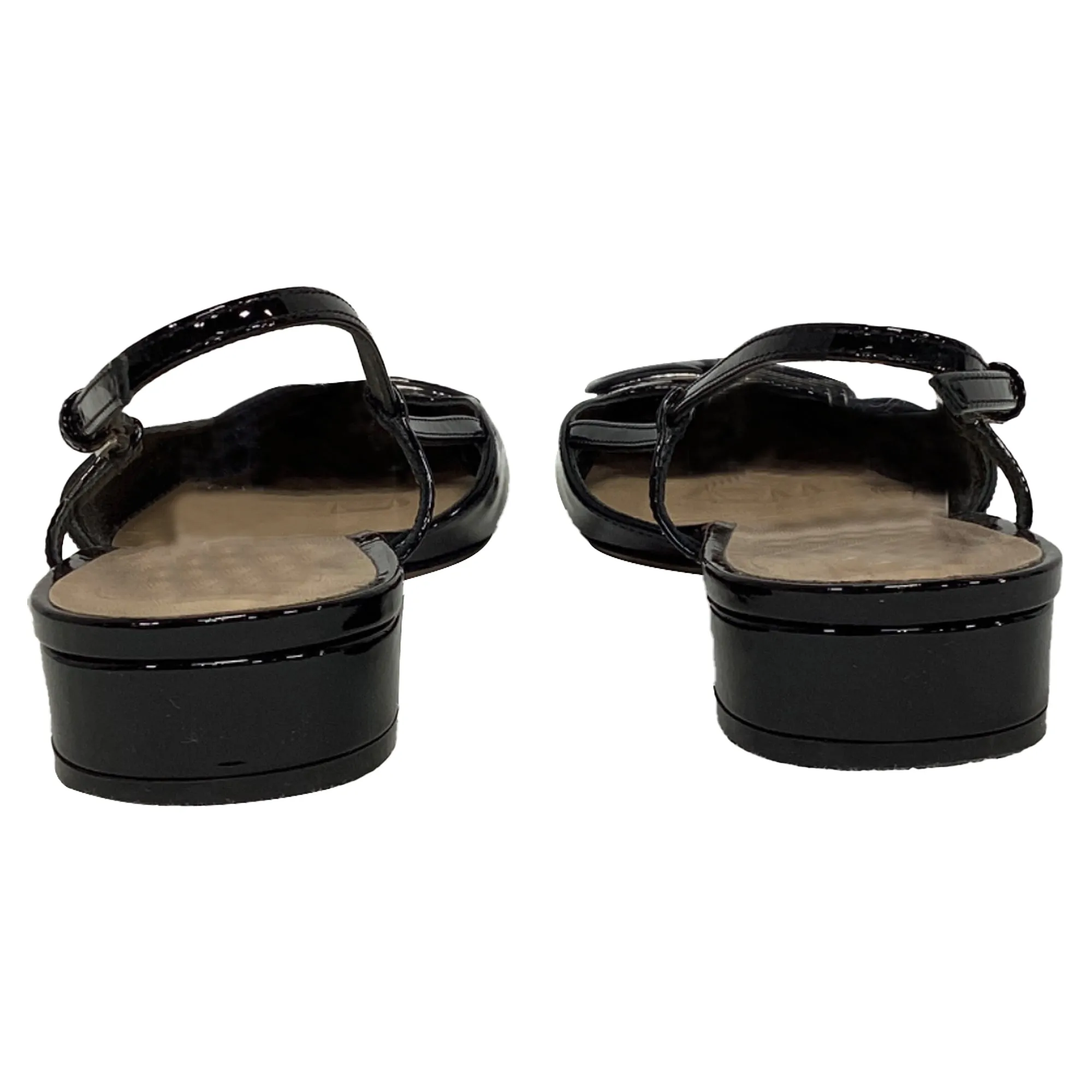 Valentino Garavani VLogo Ballet Flats in Black Leather