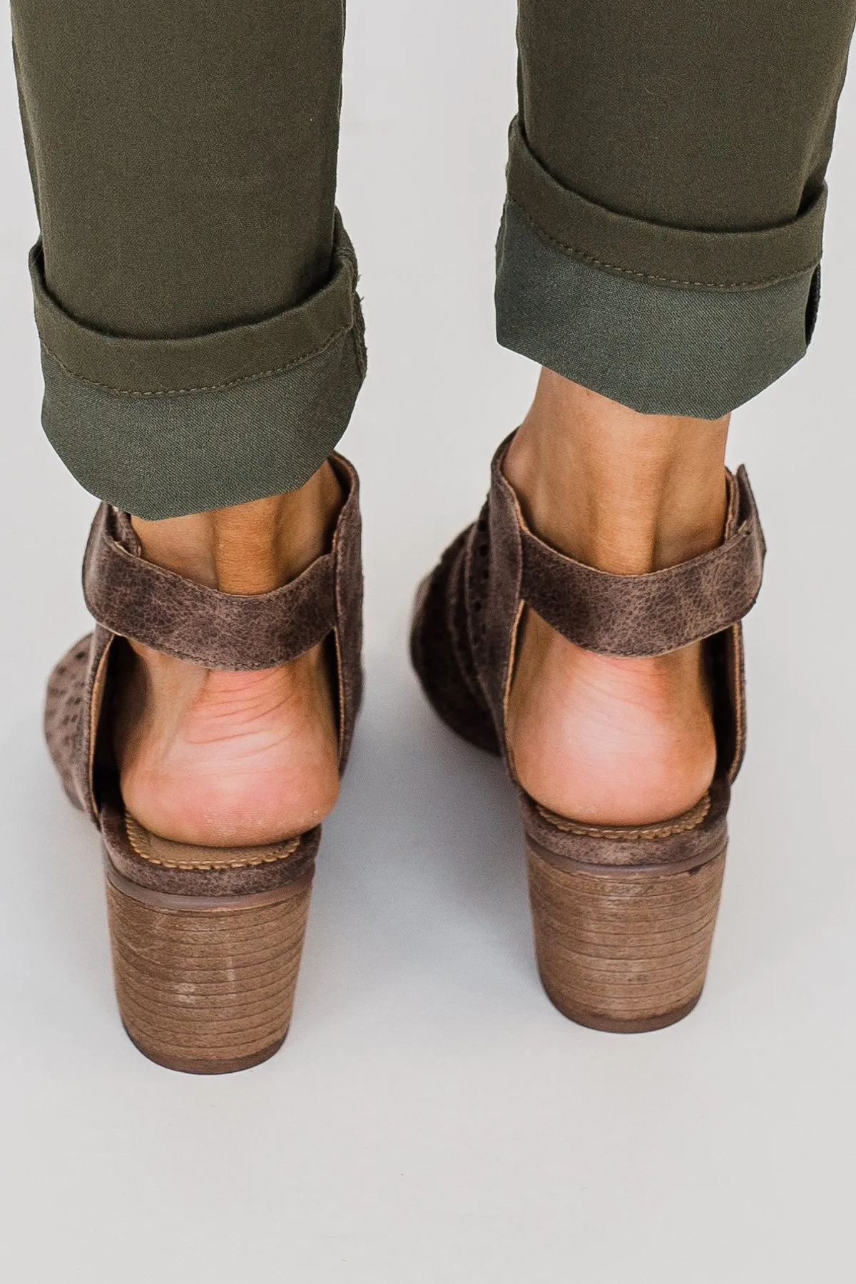 Very G Royce Block Heels- Taupe
