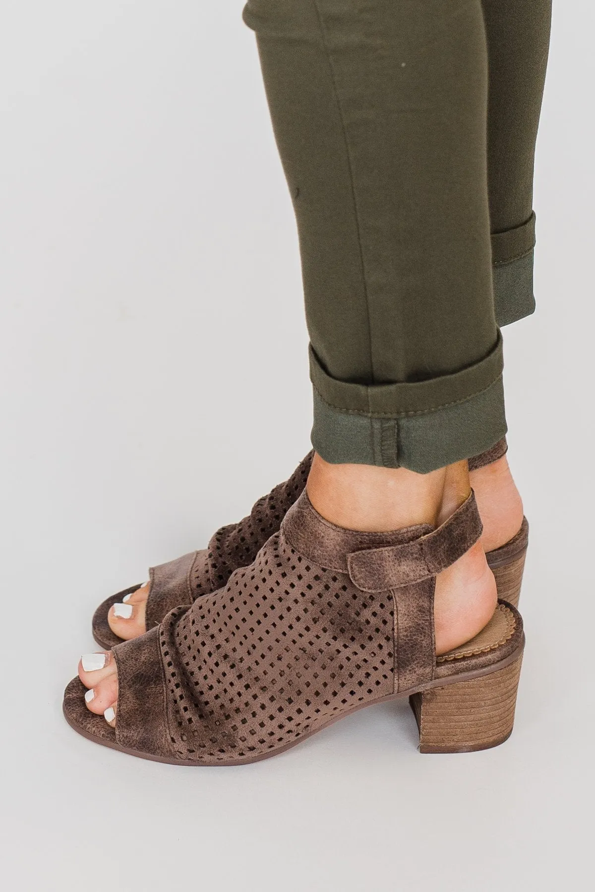 Very G Royce Block Heels- Taupe