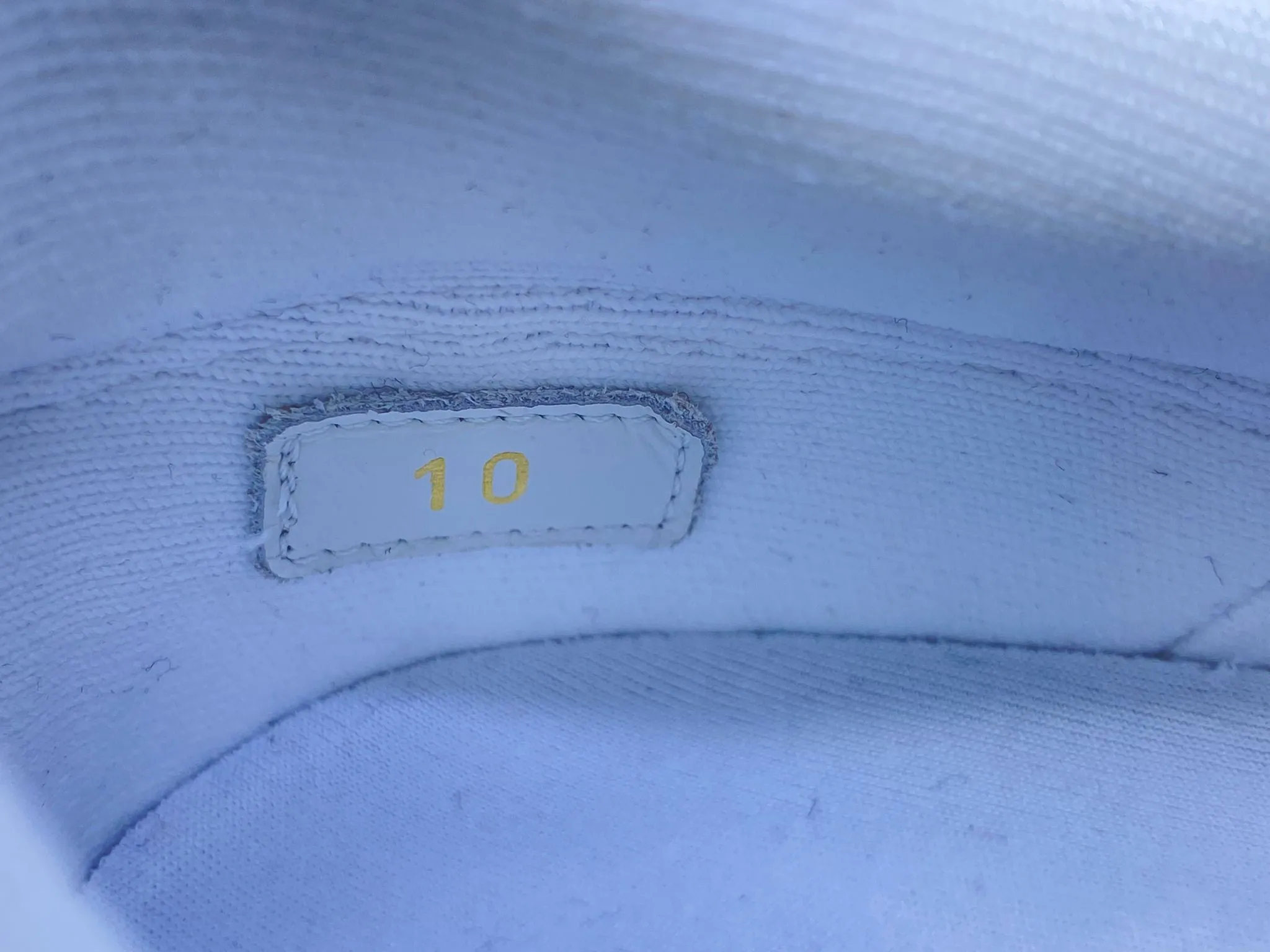 V.N.R. Sneaker