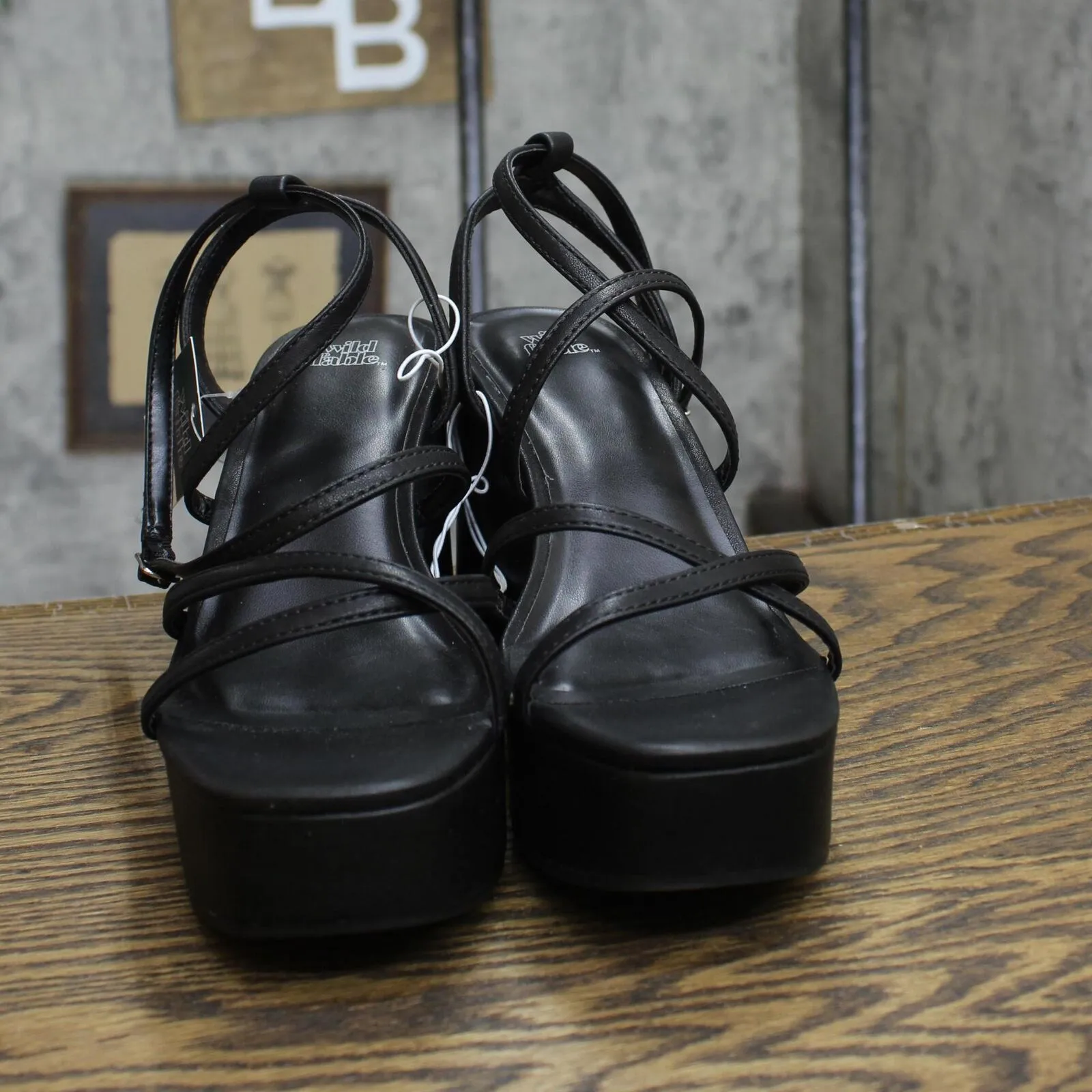 Wild Fable Ronnie Strappy Platform Wedge Heels with Memory Foam Insole Black 8M